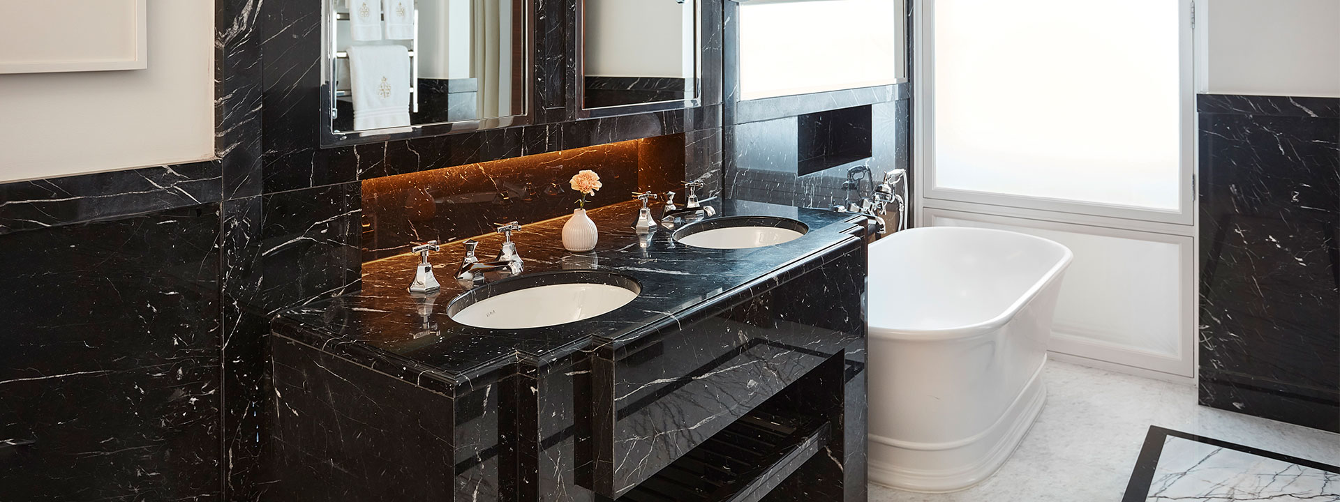 claridge's room marble bathroom